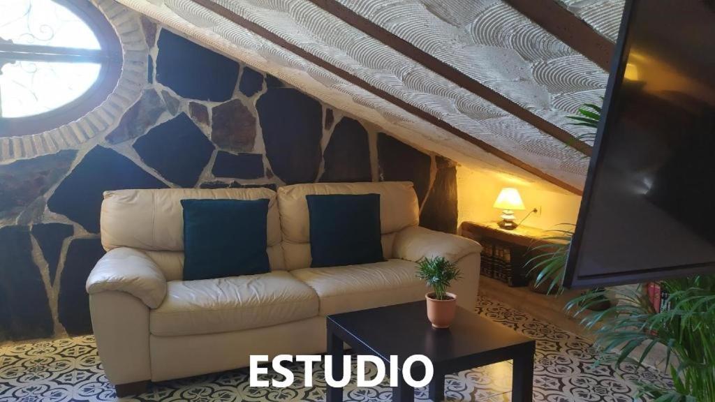 Alojamientos La Casa De Piedra Múrcia Exterior foto